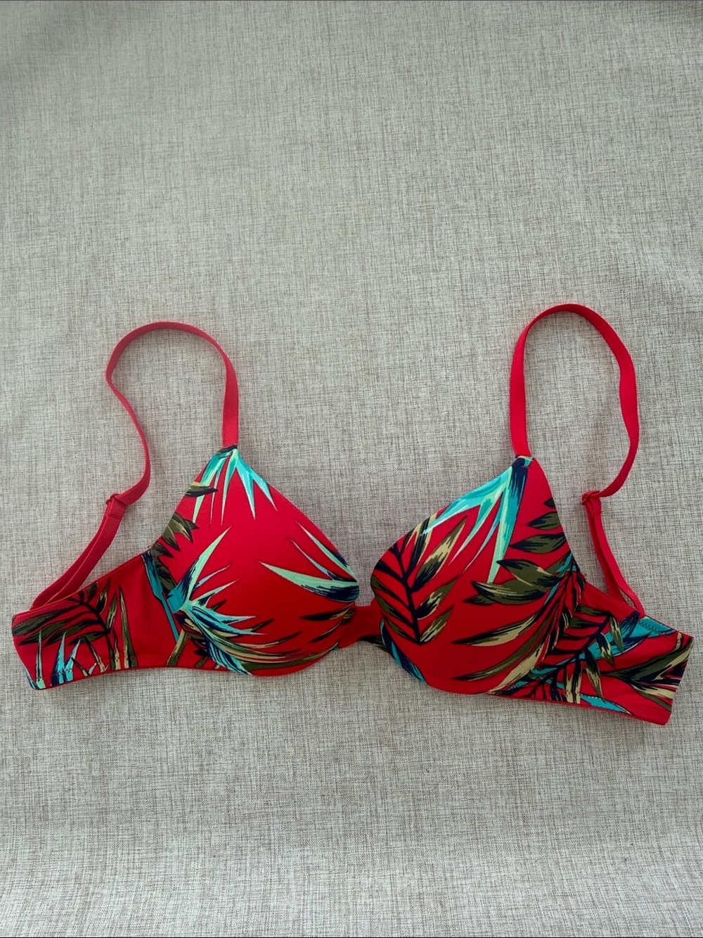 PINK Victoria’s Secret Wear‎ Everywhere Push Up Bra padded red tropical 34A
